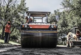 Best Asphalt Driveway Installation  in Bowling Green, FL